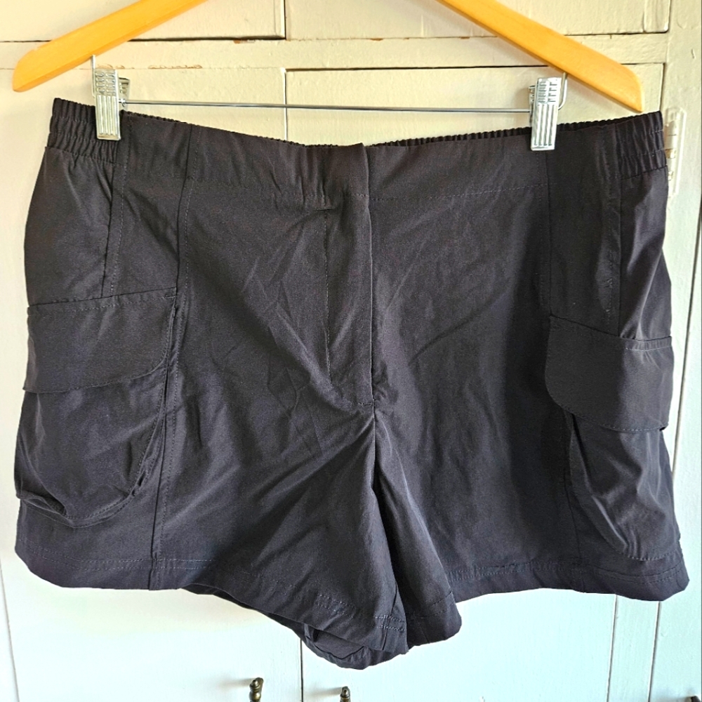 NWOT Avalanche Black athletic/running shorts Size L